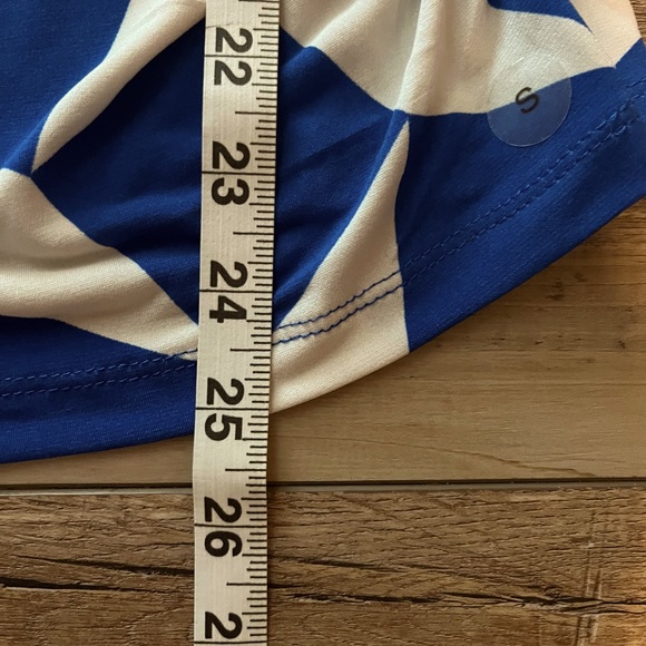 Women’s sleeveless blouse. Size small. - Picture 6 of 6